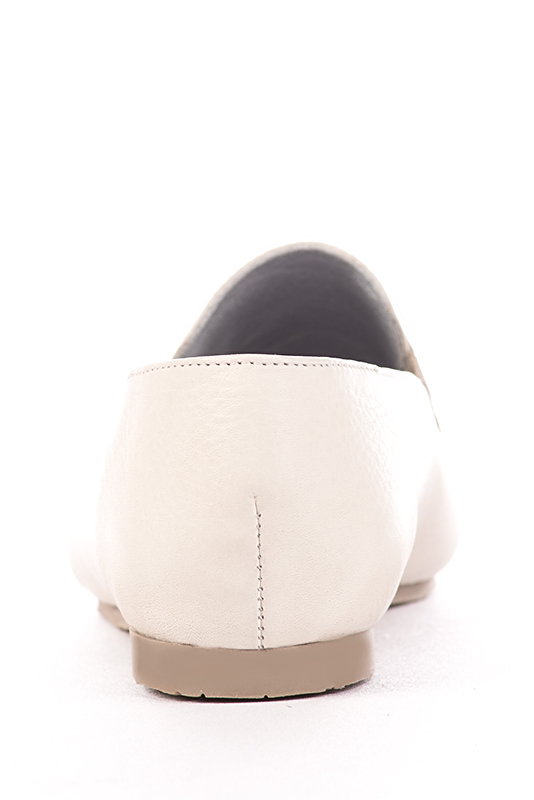 5&frasl;8 inch / 1.5 cm high rubber soles at the back. Rear view - Florence KOOIJMAN